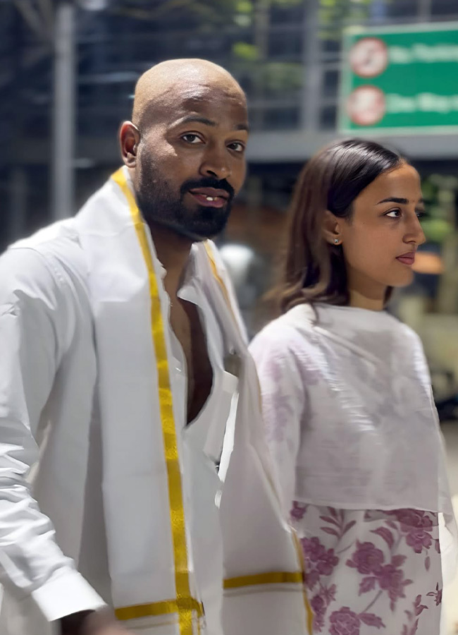 Hardik_20Pandya_20_288_29.jpg 8