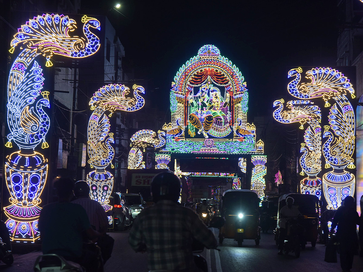 Mahankali-Temple-Lighting-_2811_29.jpg 11