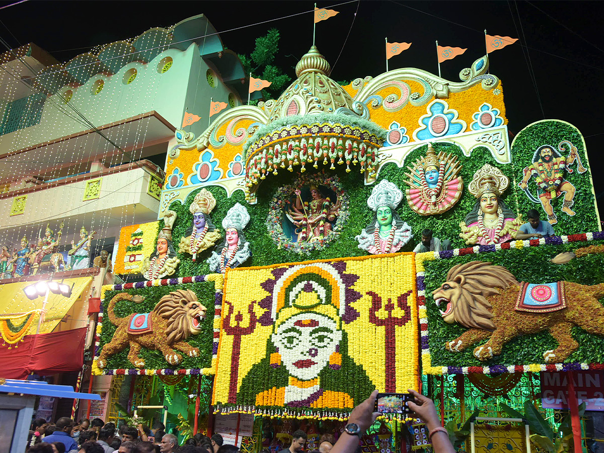 Mahankali-Temple-Lighting-_286_29.jpg 6