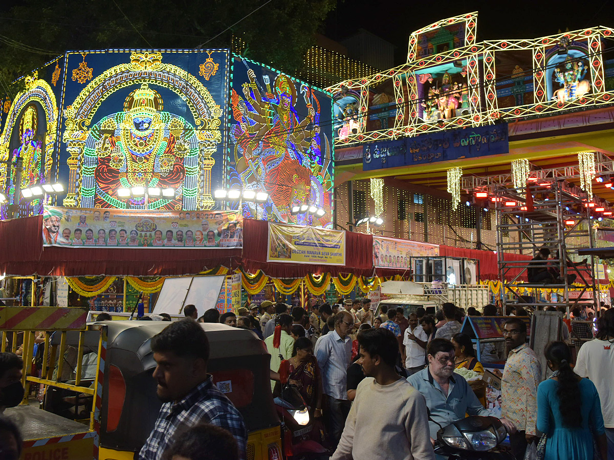 Mahankali-Temple-Lighting-_287_29.jpg 7