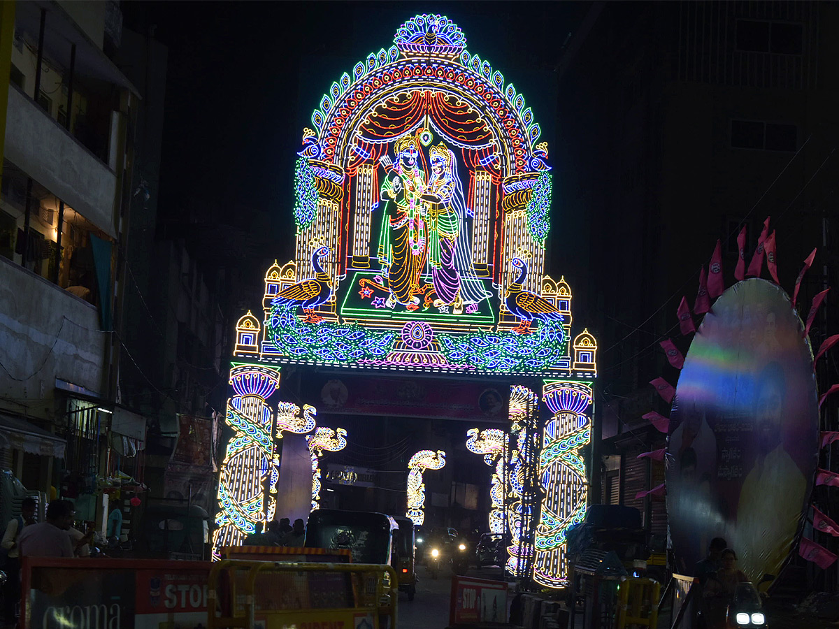 Mahankali-Temple-Lighting-_289_29.jpg 9