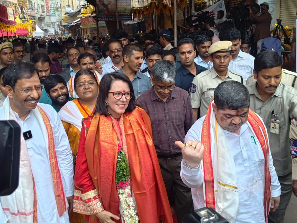 Secunderabad_20Ujjaini_20Mahankali_20Bonalu_20Photos_20_286_29.jpg 7