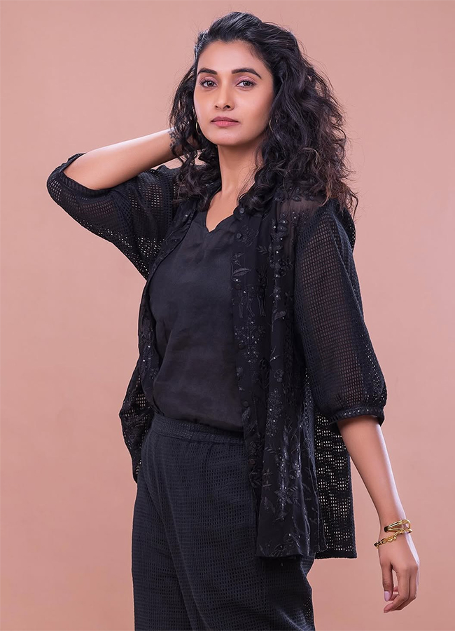 Actress_20Priya_20Bhavani_20Shankar_20In_20Irumudi_20Movie_20HD_20Photos__20_2813_29.jpg 13