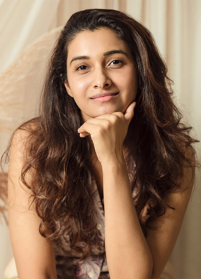 Actress_20Priya_20Bhavani_20Shankar_20In_20Irumudi_20Movie_20HD_20Photos__20_284_29.jpg 4