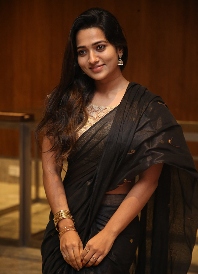 Actress_20Rekha_20Nirosha_20At_20KJQ_20Pre_20Release_20Event__20_2813_29.jpg 13