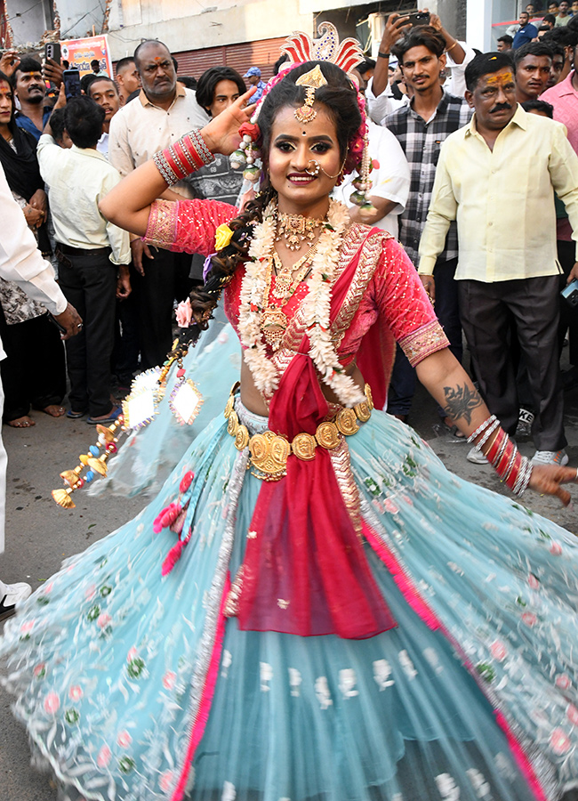 Ashadam_20Bonalu_202026_20Festival_20in_20Hyderabad_20Photos__20_2823_29.jpg 23