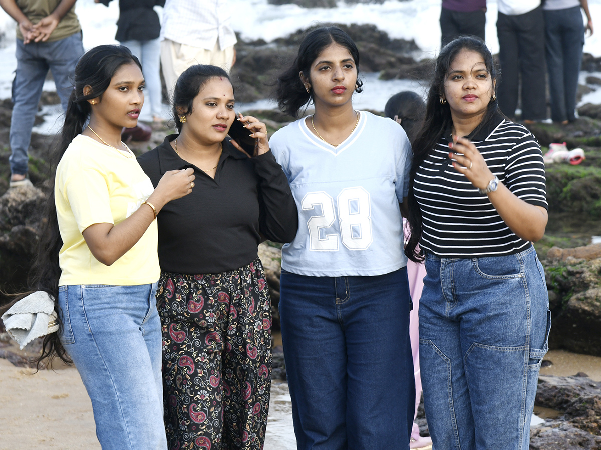 Friendship_20Day_20Celebrations_20RK_20Beach_20Visakhapatnam__20_2813_29.jpg 13