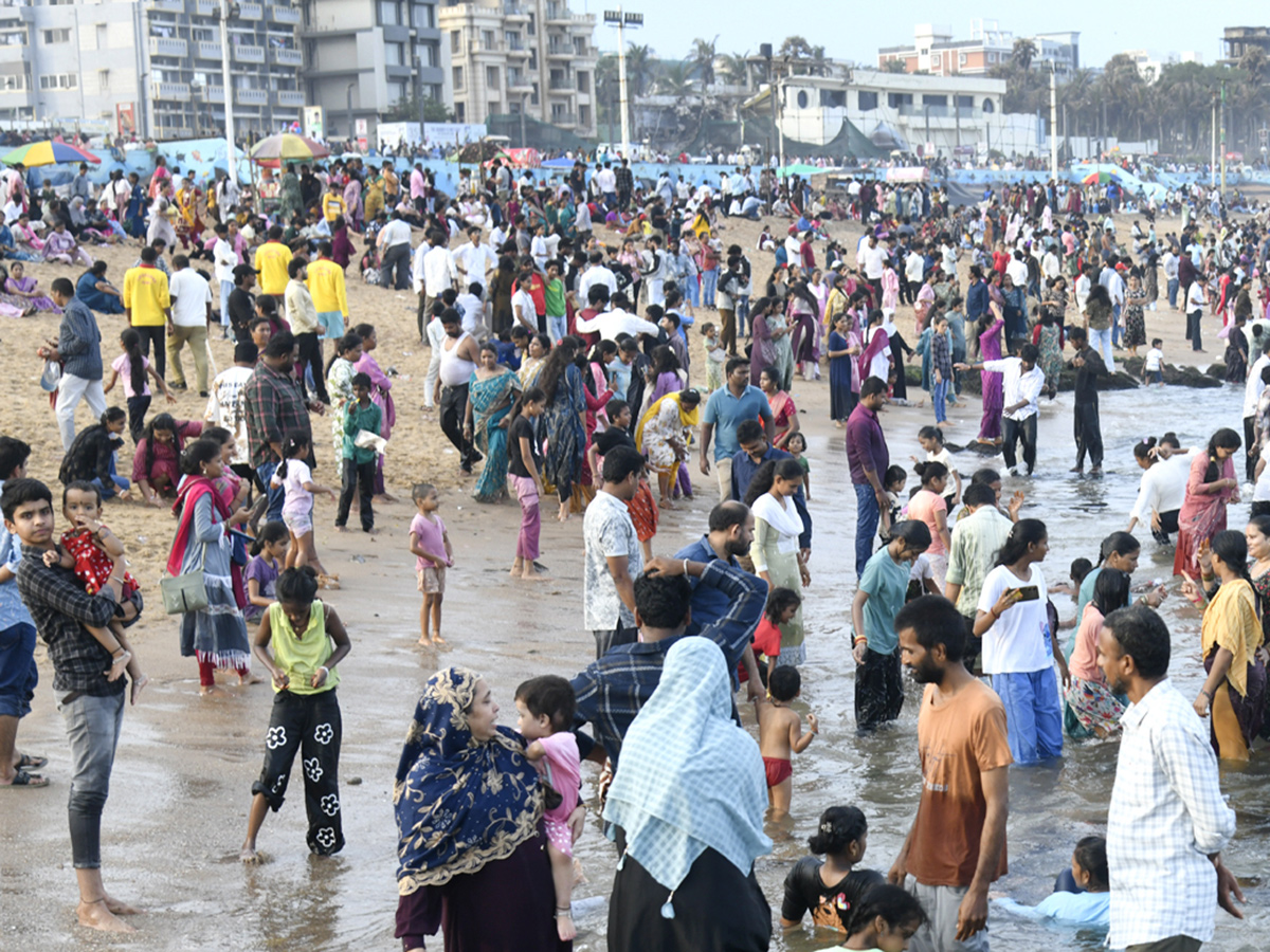 Friendship_20Day_20Celebrations_20RK_20Beach_20Visakhapatnam__20_287_29.jpg 7