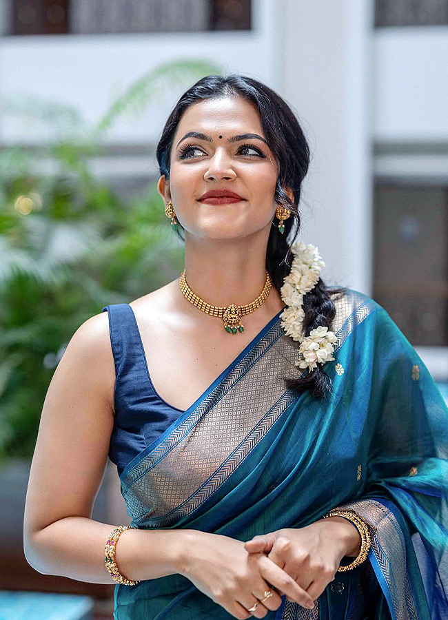 Aparna_20Das_20_2812_29.jpg 12