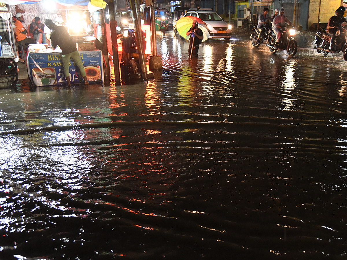 Heavy_20Rain_20Lashes_20Hyderabad_20Photos__20_281_29.jpg 1