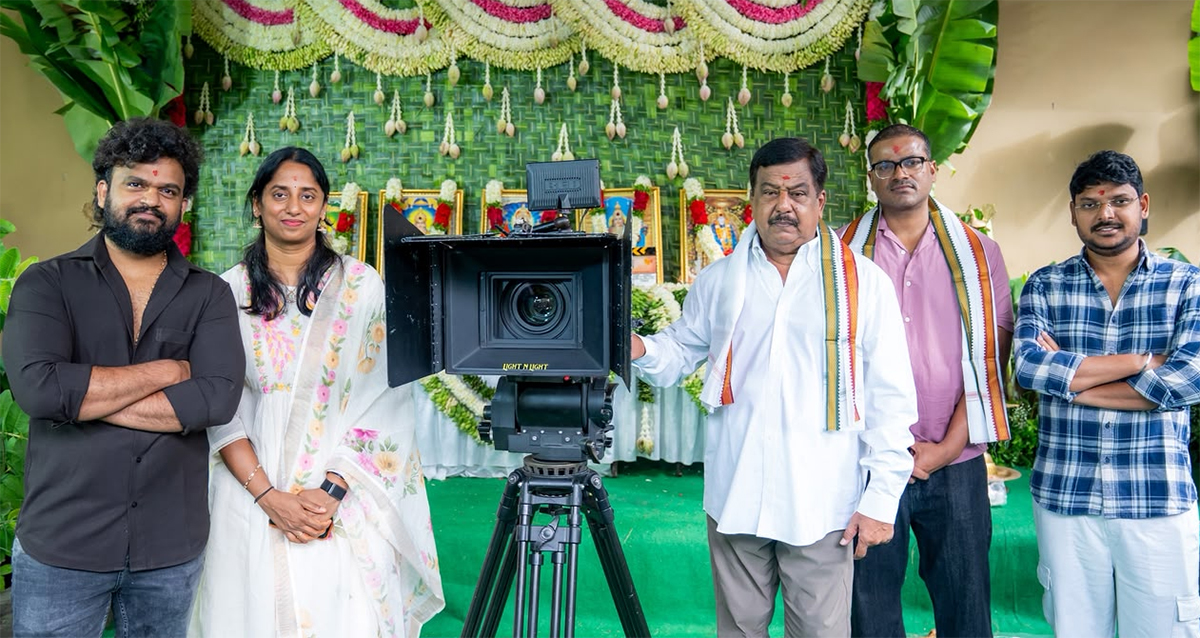 Nithiin_20Alias_20Rukmini_20Movie_20Opening_20Pooja_20Ceremony_20HD_20Photos__20_283_29.jpg 3