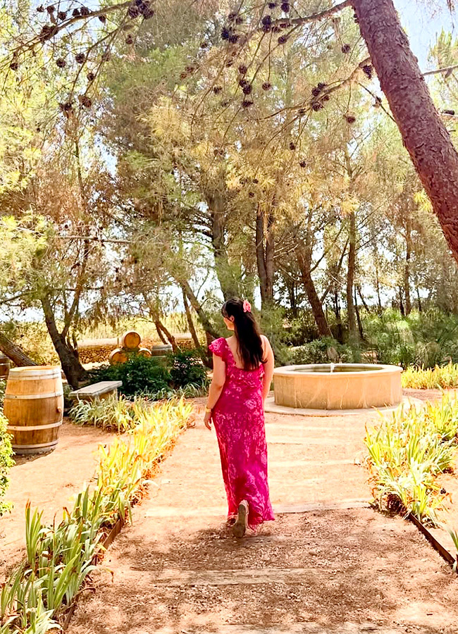Sara_20Tendulkar_20_2810_29.jpg 10