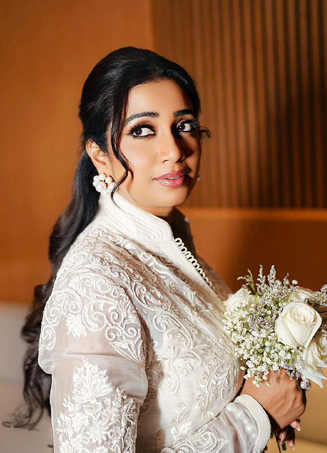 Shreya_20Ghoshal_20_2813_29.jpg 13