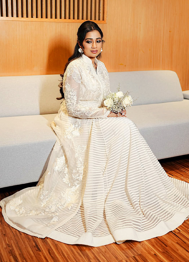 Shreya_20Ghoshal_20_289_29.jpg 9