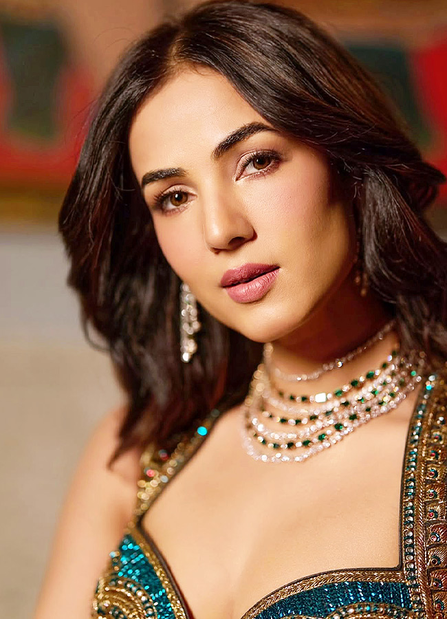 Sonal_20Chauhan_20_282_29.jpg 2