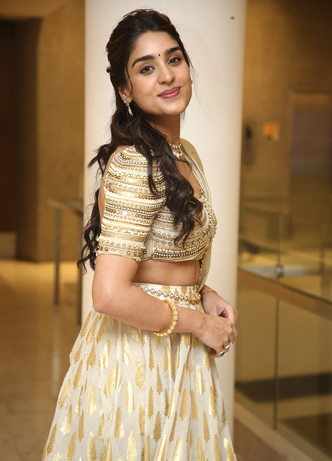 Tollywood_20Actress_20Yukti_20Thareja_20KJQ_20Movie_20Latest_20Photos_20Viral__20_282_29.jpg 2