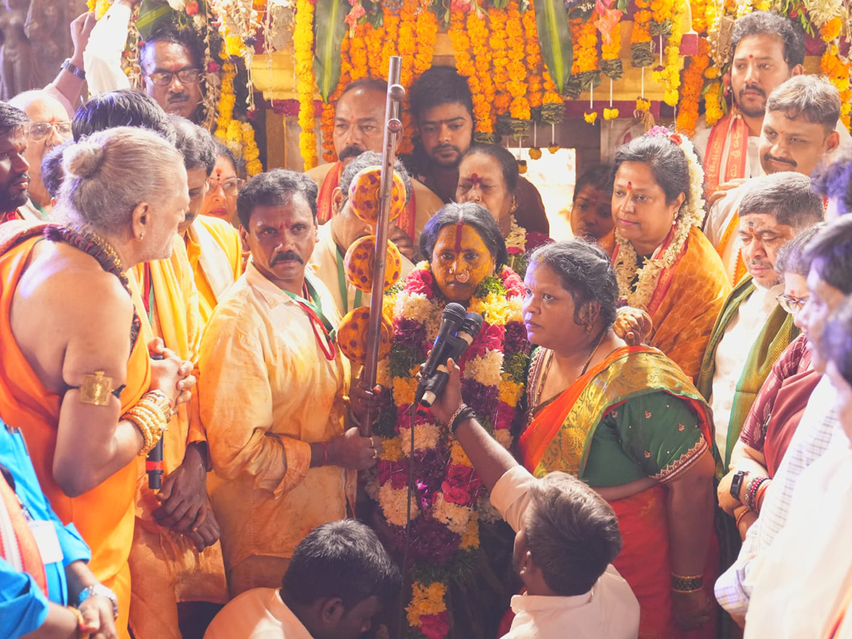 Ujjaini_20Mahankali_20Bonalu_202026_20in_20Secunderabad_20HD_20Photos__20_284_29.jpg 4