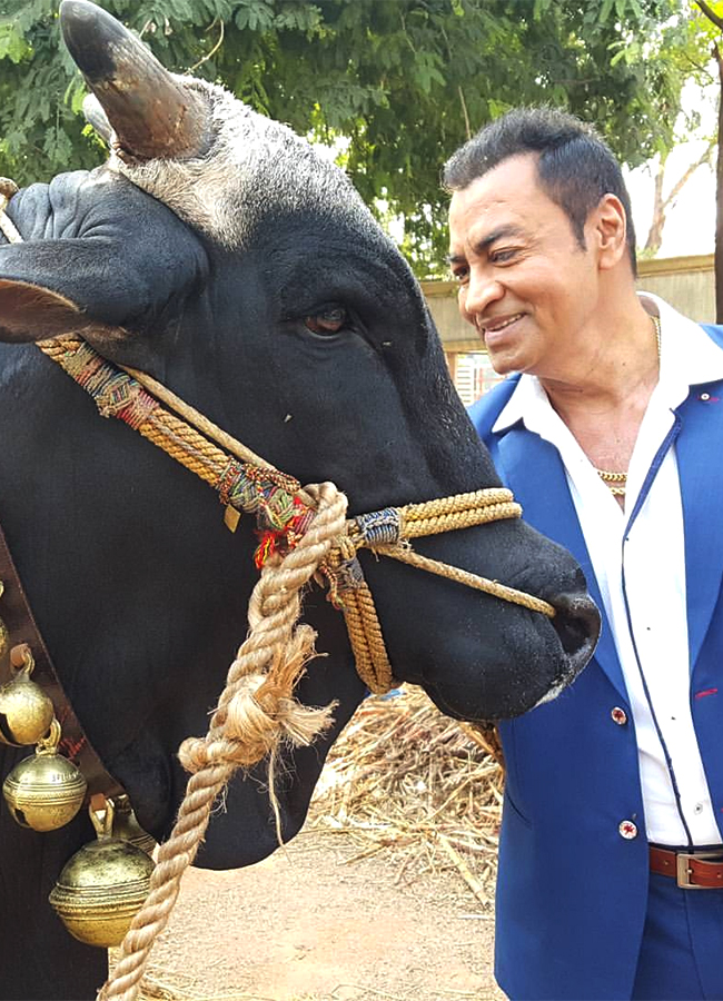 Actor_20Pradeep_20Ram_20Singh_20Rawat_20Rare_20And_20Unseen_20Photos_20Viral__20_2823_29.jpg 23
