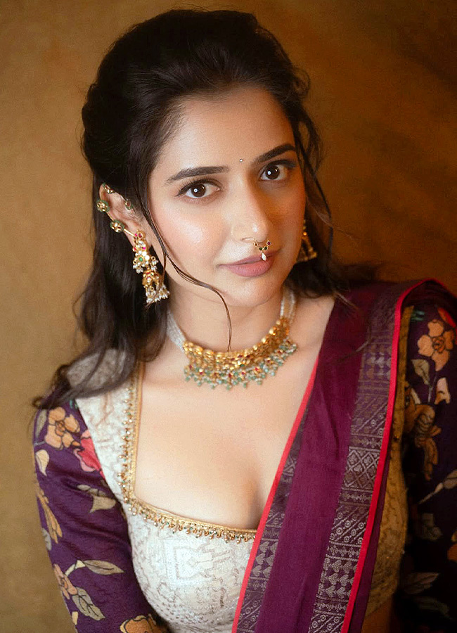 Ashika_20Ranganath_20_287_29.jpg 6