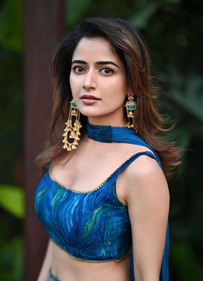 Ashika_20Ranganath_20_288_29.jpg 7