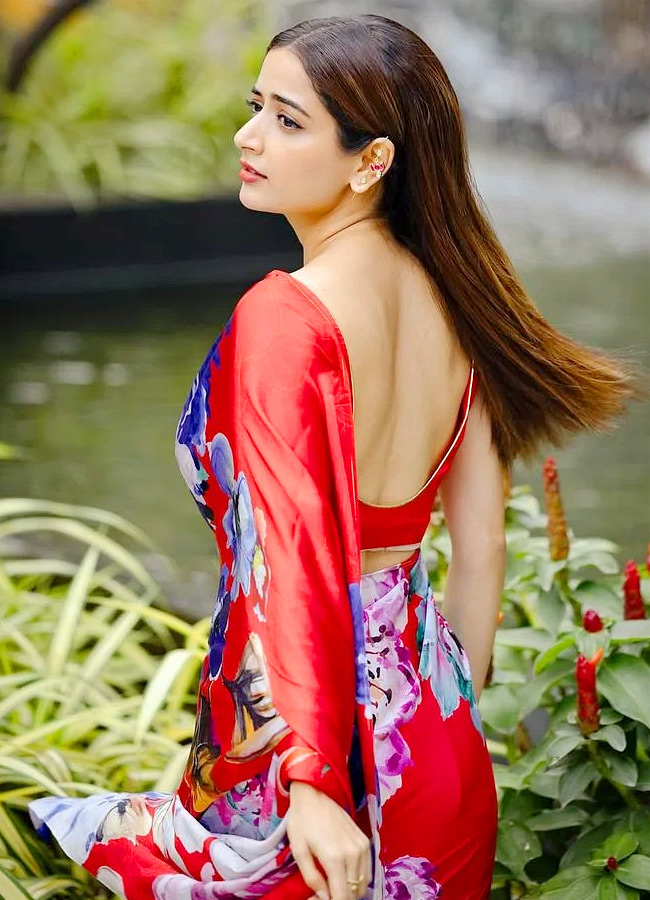 Ashika_20Ranganath_20_289_29.jpg 8