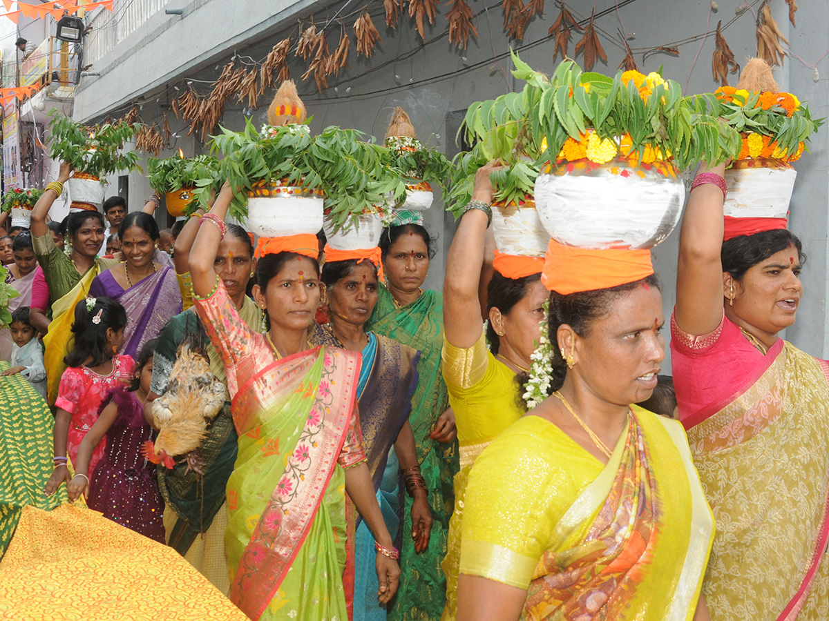 Bonalu_202026_20Celebrations_20Mahbubnagar_20Telangana__20_2826_29.jpg 26
