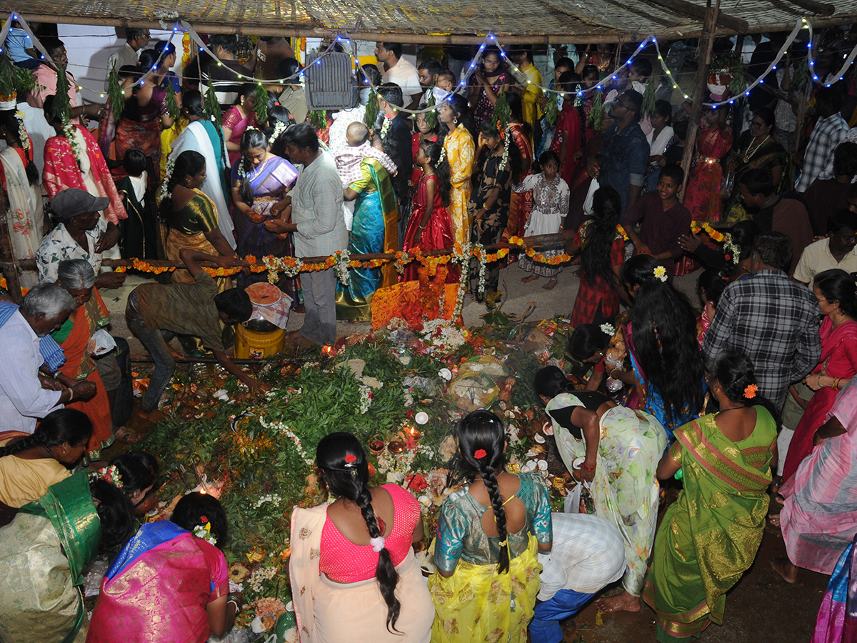 Bonalu_202026_20Celebrations_20Mahbubnagar_20Telangana__20_2827_29.jpg 27