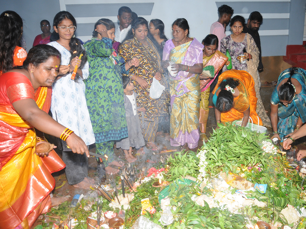 Bonalu_202026_20Celebrations_20Mahbubnagar_20Telangana__20_2828_29.jpg 28