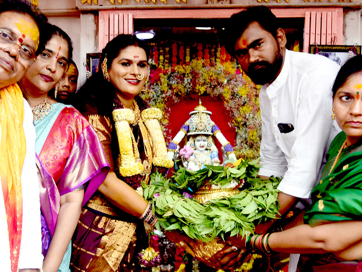 Charminar-Bonalu-Celebrations-At-Bhagyalakshmi-Temple_-_284_29.jpg 4
