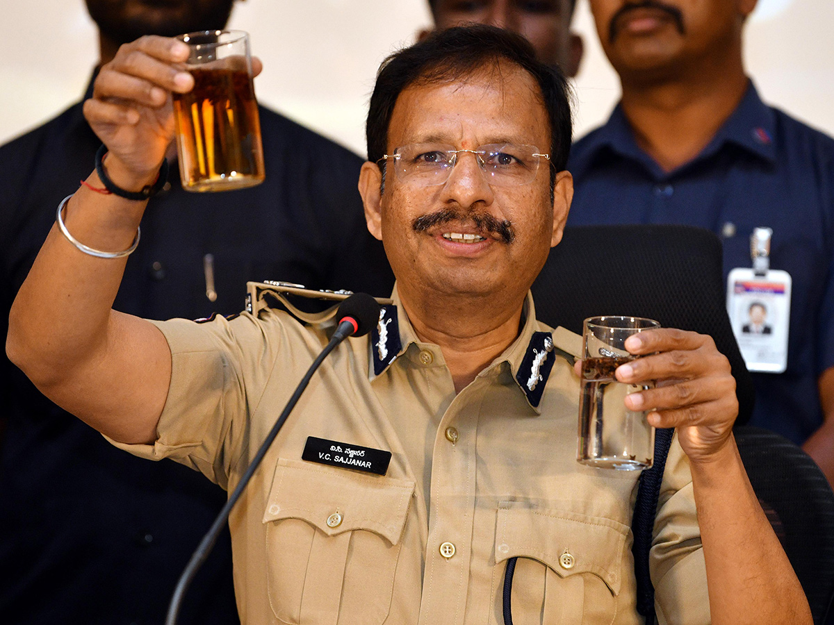 Fake_20Spices_20Seized_20in_20Hyderabad_20HD_20Photos__20_2817_29.jpg 4