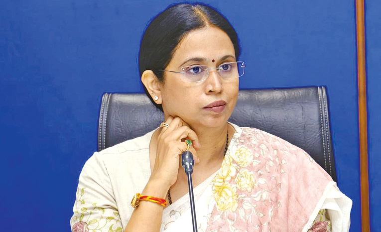 Former-Minister-Lakshmi-Heb.jpg