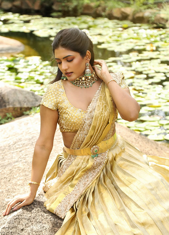 Tollywood_20Actress_20Eesha_20Rebba_20Latest_20Photos_20Viral__20_282_29.jpg 2