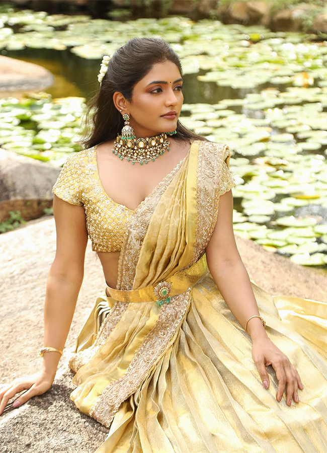 Tollywood_20Actress_20Eesha_20Rebba_20Latest_20Photos_20Viral__20_286_29.jpg 6