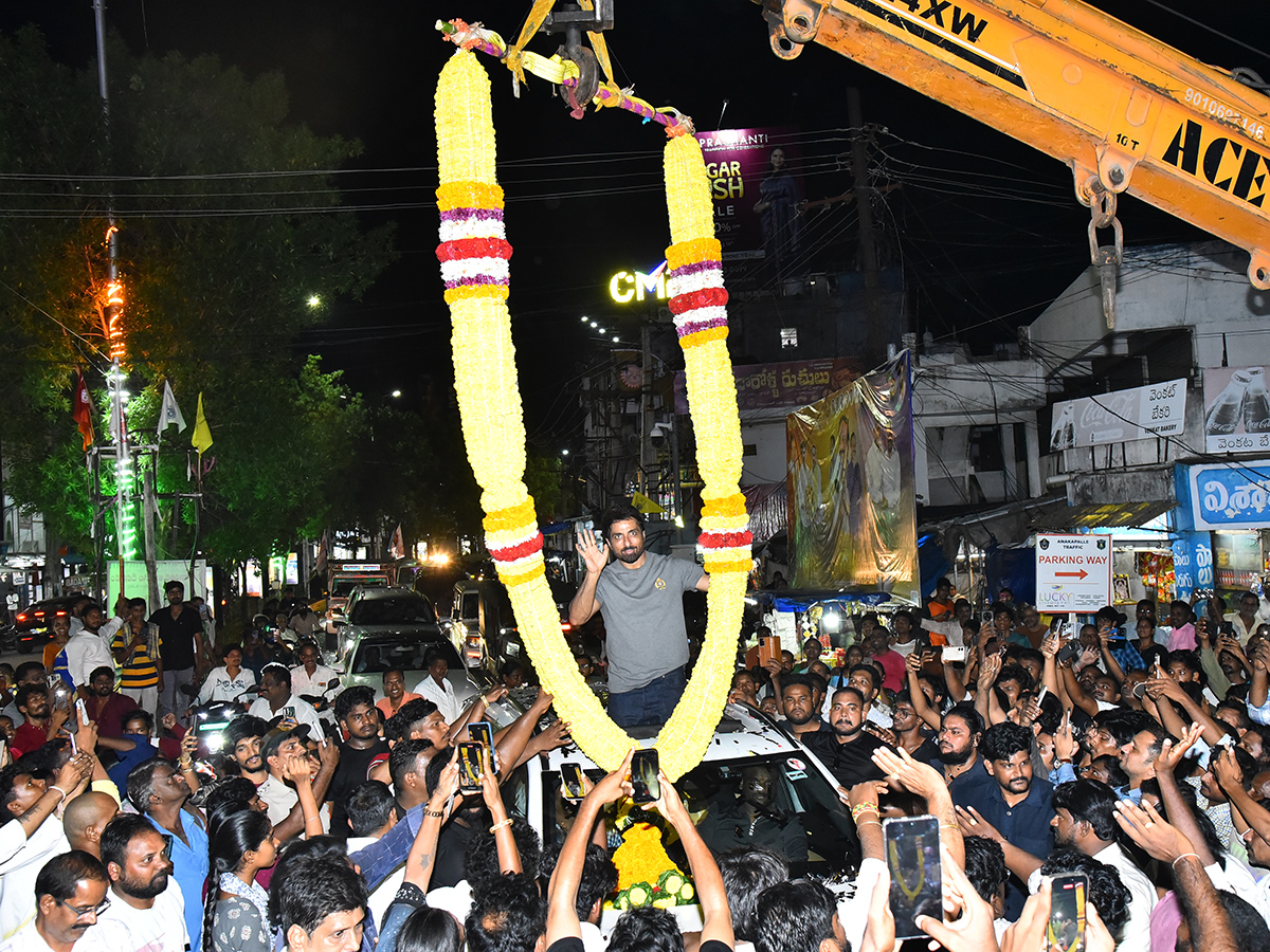 Anakapalli_20Movie_20Pre_20Release_20Event_20HD_20Photos__20_2811_29.jpg 11