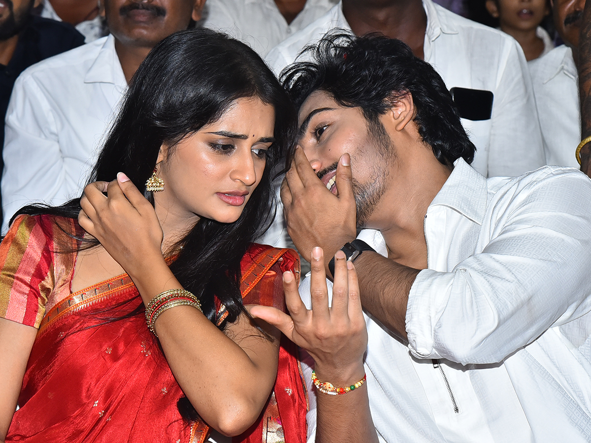 Anakapalli_20Movie_20Pre_20Release_20Event_20HD_20Photos__20_2819_29.jpg 19