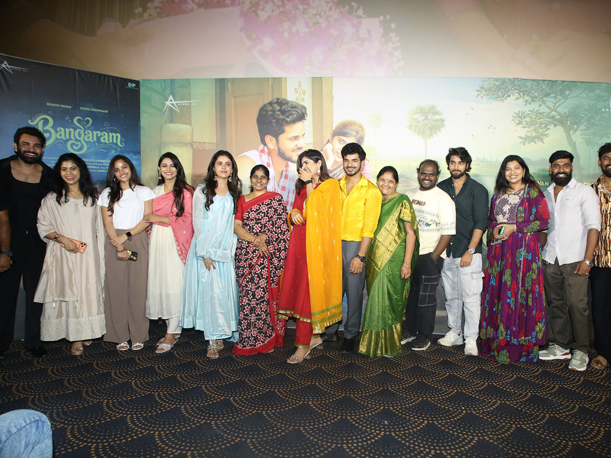 Rithu_20Chowdary_20And_20Demon_20Pavan_20Bangaram_20Song_20launch_20viral_20photos__20_2812_29.jpg 12