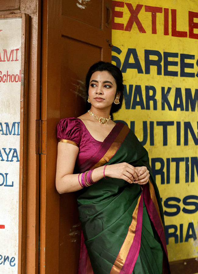 Shivani_20Nagaram_20_2813_29.jpg 13
