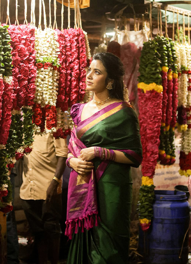 Shivani_20Nagaram_20_2816_29.jpg 16