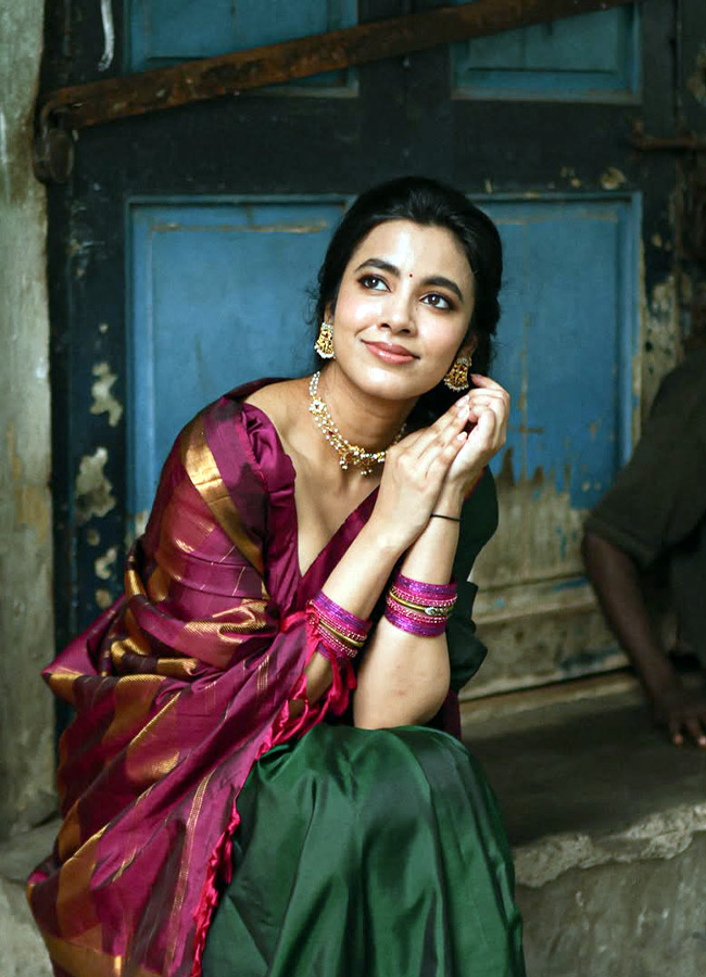 Shivani_20Nagaram_20_2817_29.jpg 17