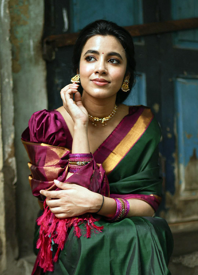 Shivani_20Nagaram_20_282_29.jpg 2
