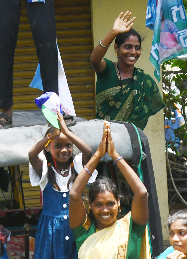 YS_20Jagan_20Mohan_20Reddy_20Visited_20Devarapalli_20in_20East_20Godavari__20_2820_29.jpg 20