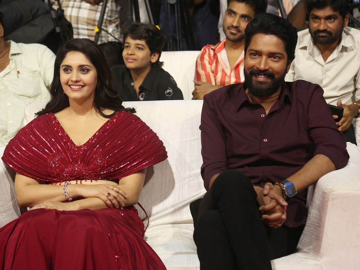 Ramba-Oorvasi-Menaka-Movie-Pre-Release-Event-HD-Photos_-(2).jpg 2