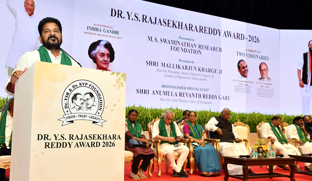 Y-S-Rajasekhara-Reddy-Award-2026-in-New-Delhi-Photos_-(8).jpg 8