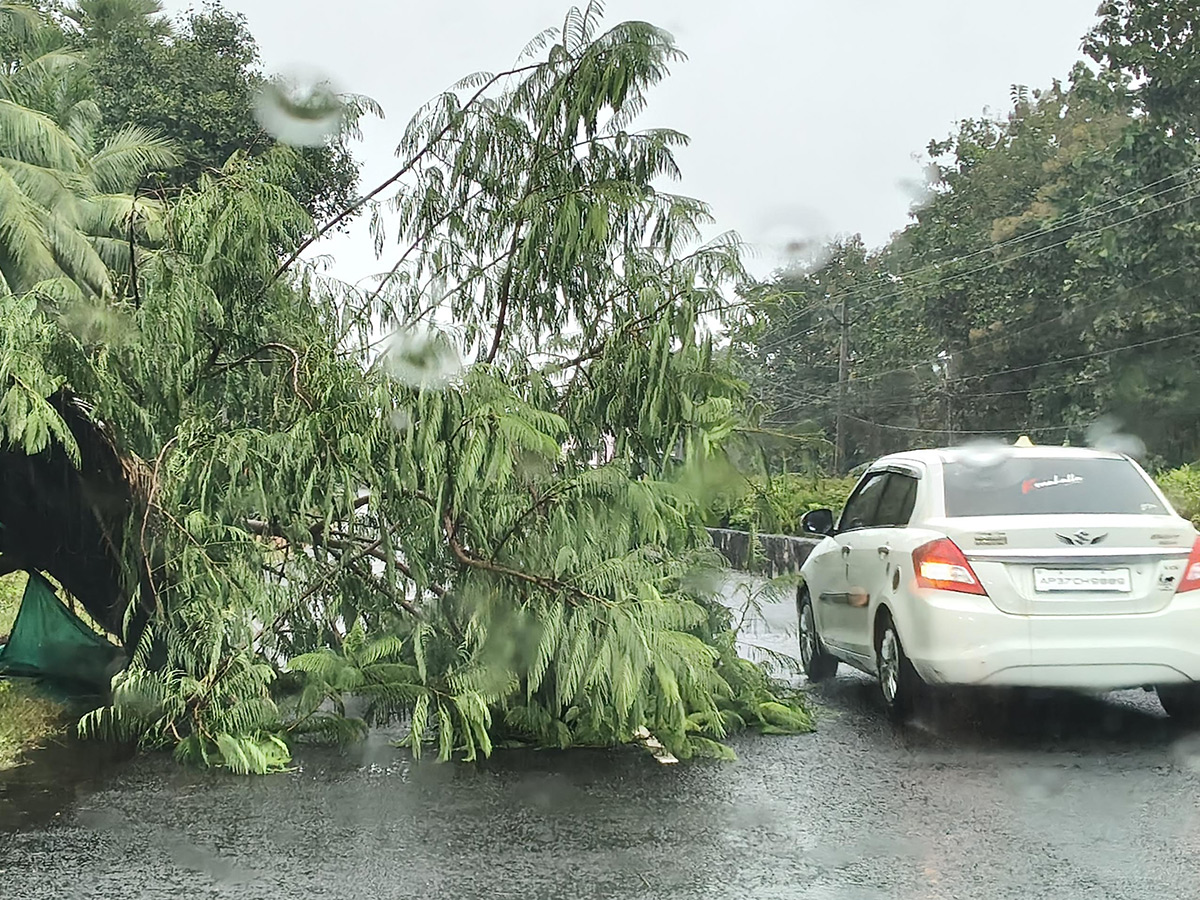 Cyclone-Arnab-in-Andhra-Pradesh-Today-Photos_-(8).jpg 8
