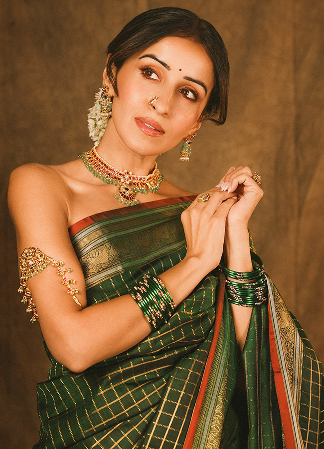 actress-anshu-1.jpg 2