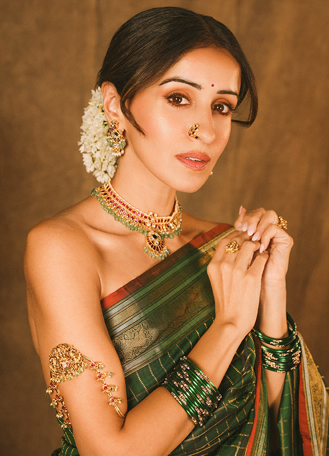 actress-anshu-4.jpg 5