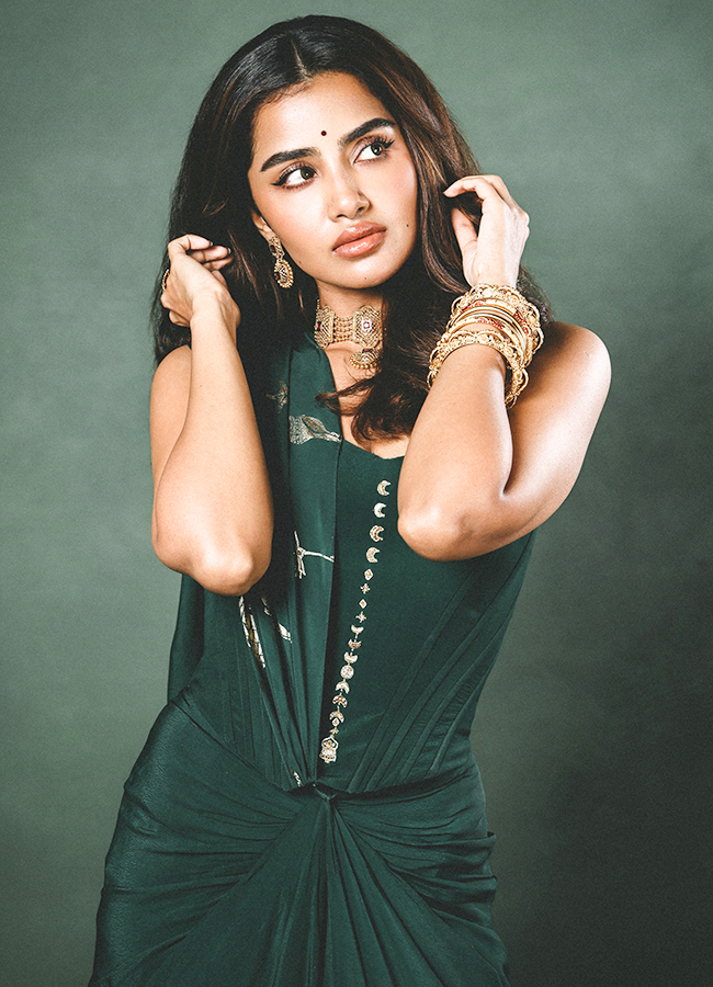 anupama-parameswaran-3.jpg 4