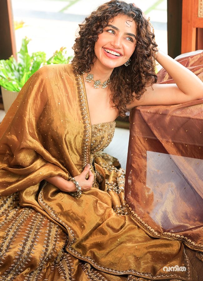 anupama-parameswaran-9.jpg 10