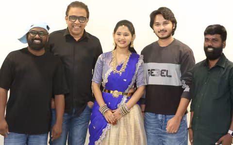 'హుషారు పిట్టలు' మూవీ సాంగ్ లాంచ్ ఈవెంట్ (ఫొటోలు)