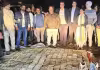 అడవిలో ఇన్నోవా కారు.. గోల్డ్&zwnj; బిస్కెట్స్&zwnj;, కరెన్సీ నోట్లు..